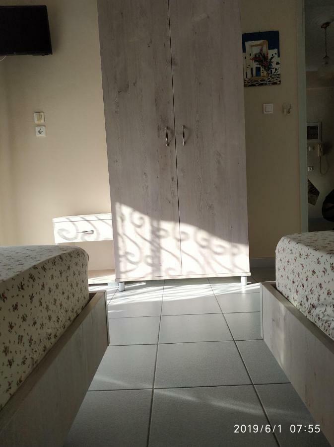 Lazaros Apartments Olympiaki Akti Bagian luar foto